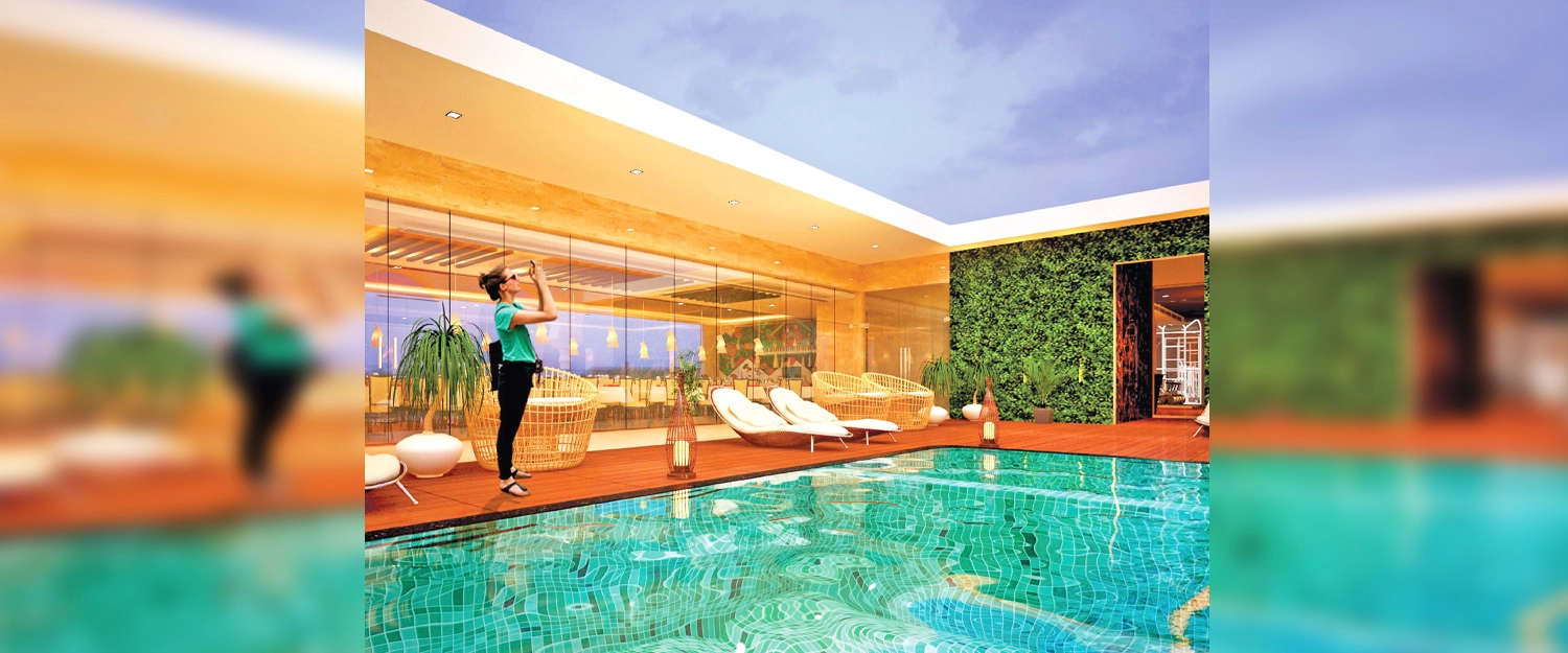 Swimming pool