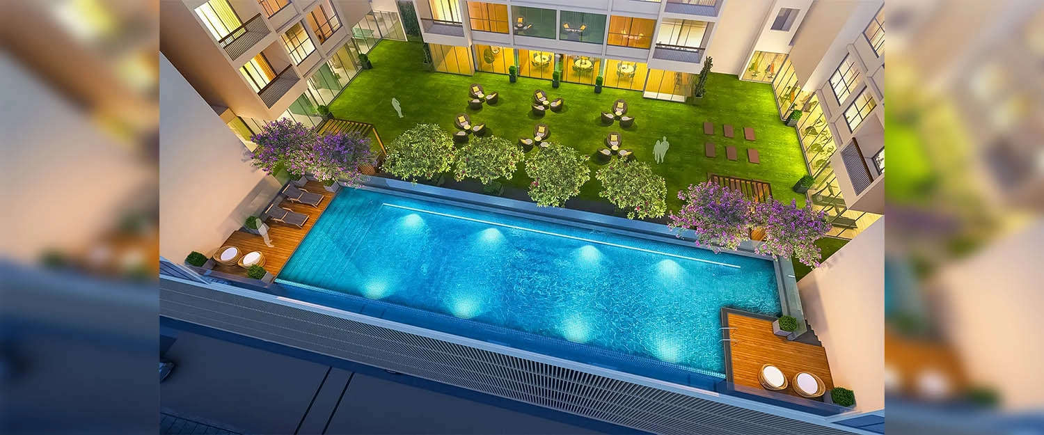 Swimming pool
