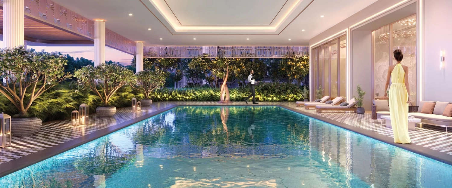 Swimming pool