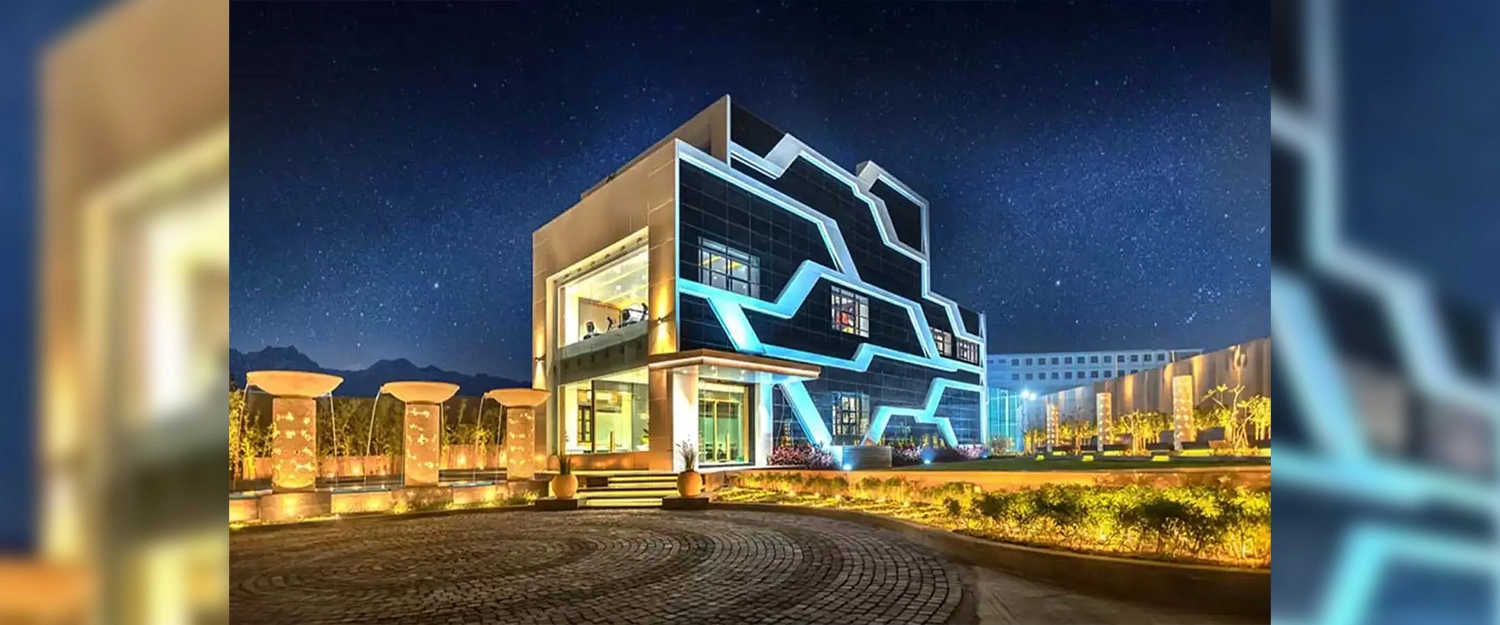 Majestique Venice Dhayari - Club House