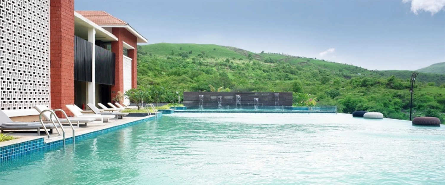 K Raheja Viva Pirangut - Swimming Pool