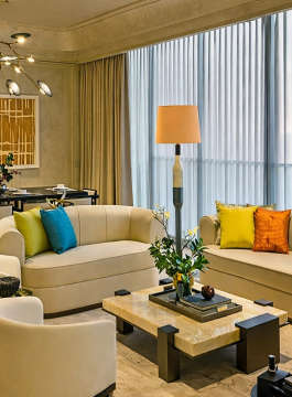 rustomjee-180 bayview