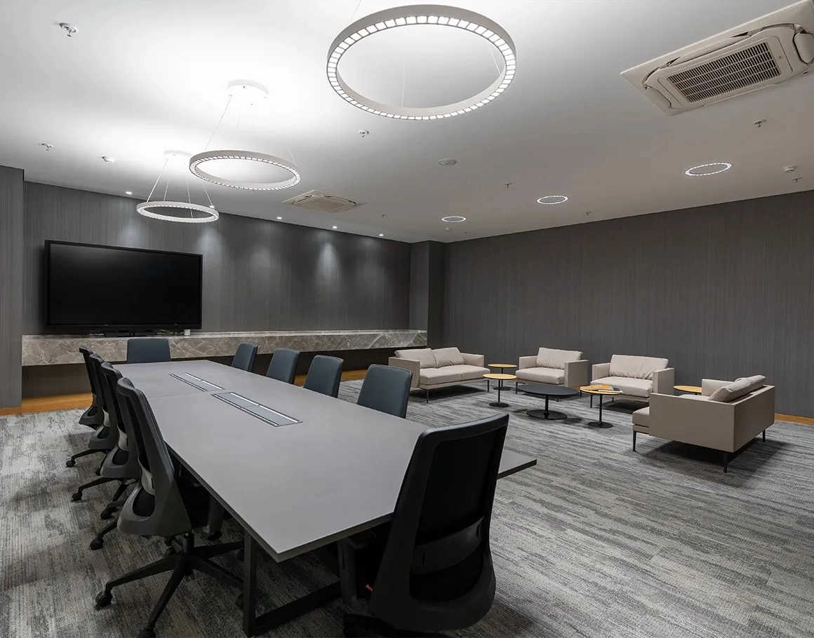 Geras Imperium Atmos Kharadi - Confranceroom