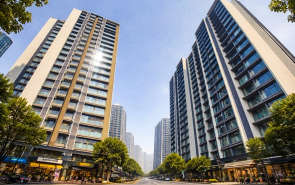 Rustomjee Paramount Khar