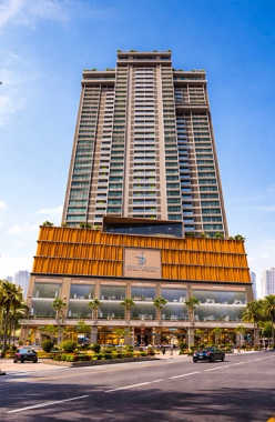 Veena One Luxe
