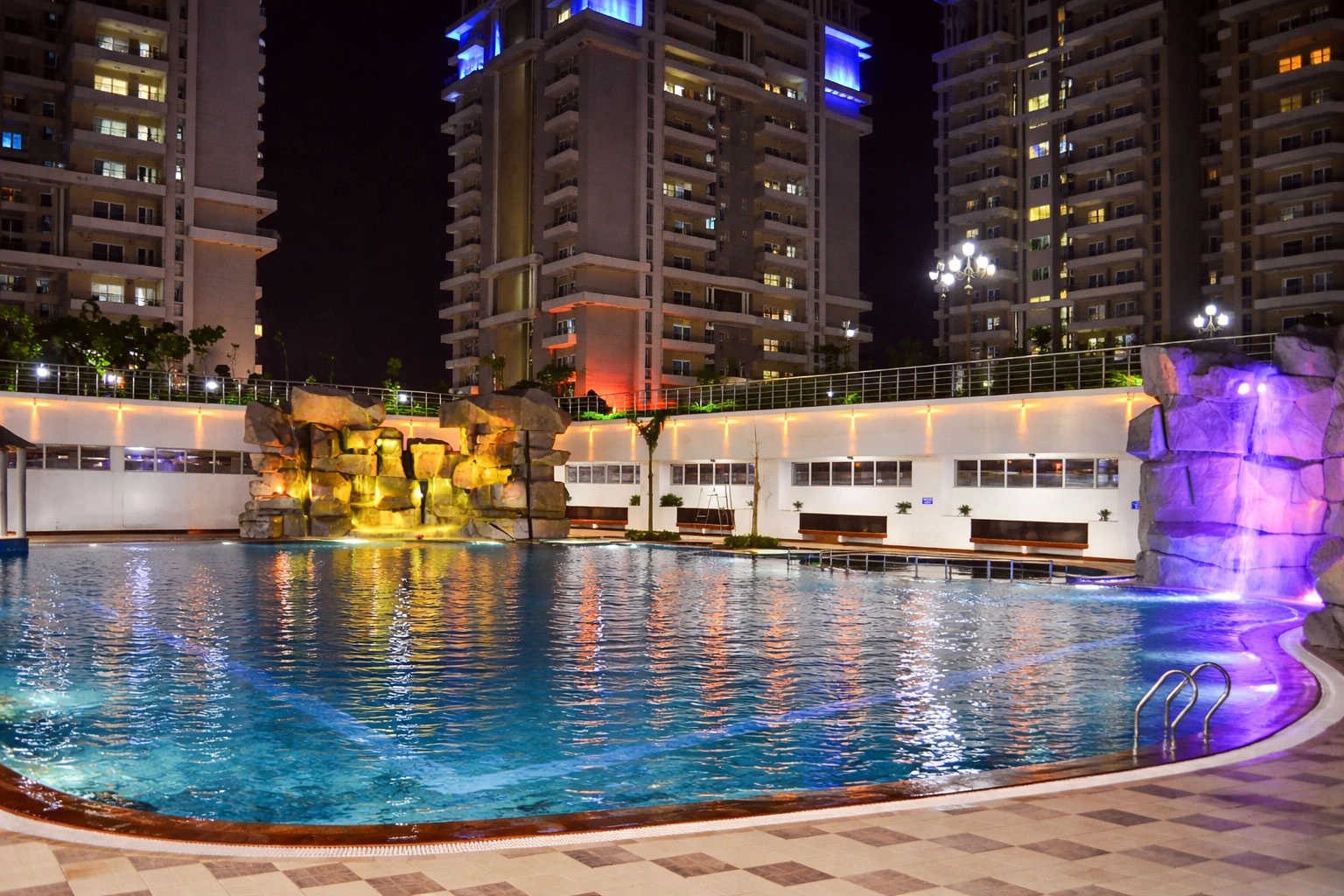Purvanchal Royal Park Sector 137 - Swimming Pool