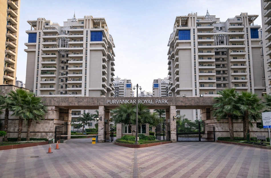Purvanchal Royal Park Sector 137 - Project Front View