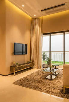 Sunteck One World