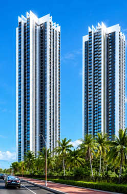 4th Avenue Sunteck City