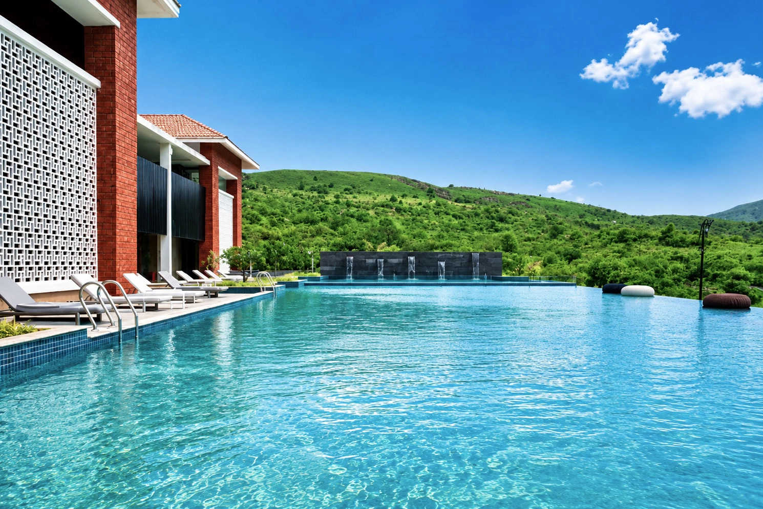 K Raheja Viva Pirangut - Swimming Pool