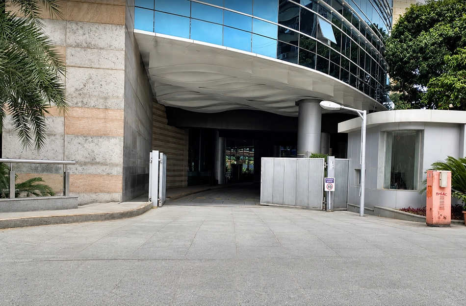 Hubtown Solaris Andheri - Project Entrance View