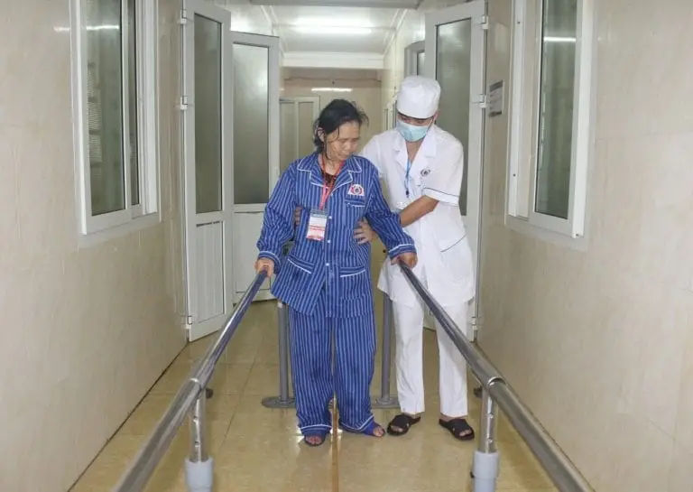 Phục hồi chức năng sau đột quỵ não: Hướng dẫn và phương pháp hiệu quả