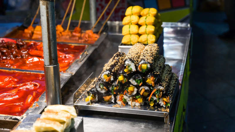 Kimbap being sold at a street vendor