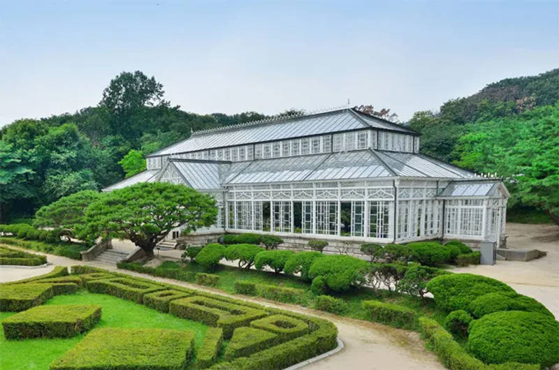 Exterior view of the Grand Greenhouse at Changgyeonggung Palace