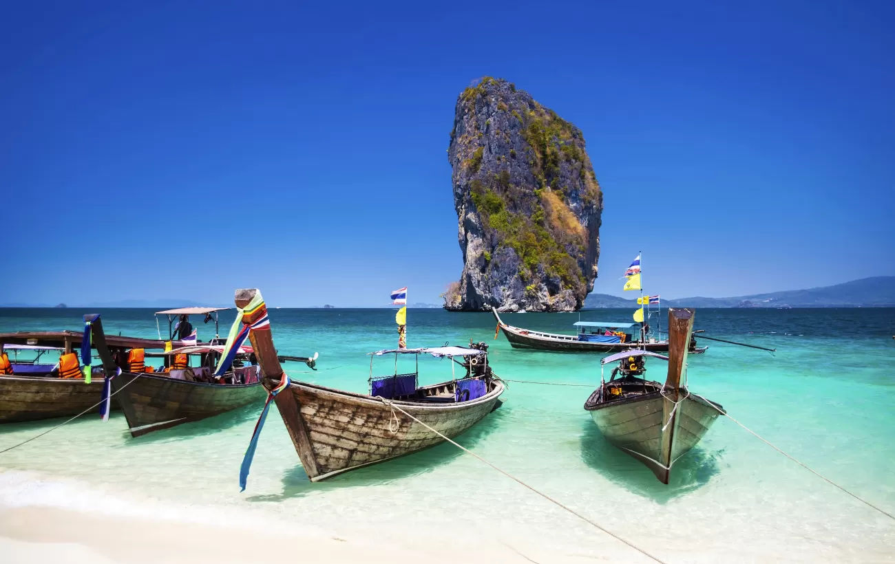 Phi Phi Luxury Big Boat Tour