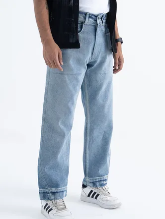 Metro Comfort Loose Fit Jeans