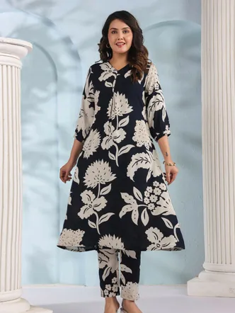 Black & Cream Abstract Floral Printed Kurta Pant Set in Viscose