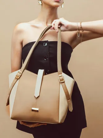 Latte Luxe Elara Tote bag