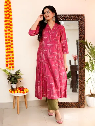 True Browns Pink Gold Foil Print Muslin Silk A-line Kurta Set