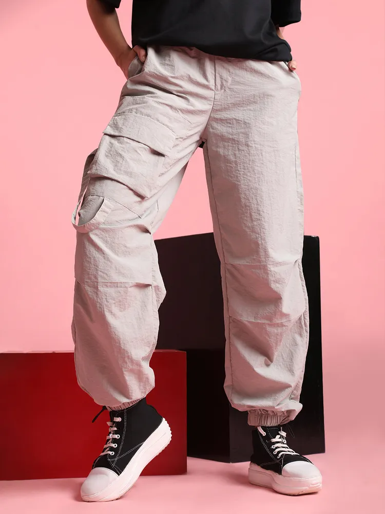 Woman Light Grey Parachute Fit Solid Cargo Trouser with belt