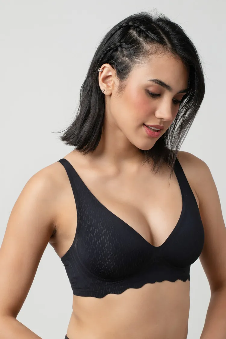 Blake | V-Neck Padded Bra