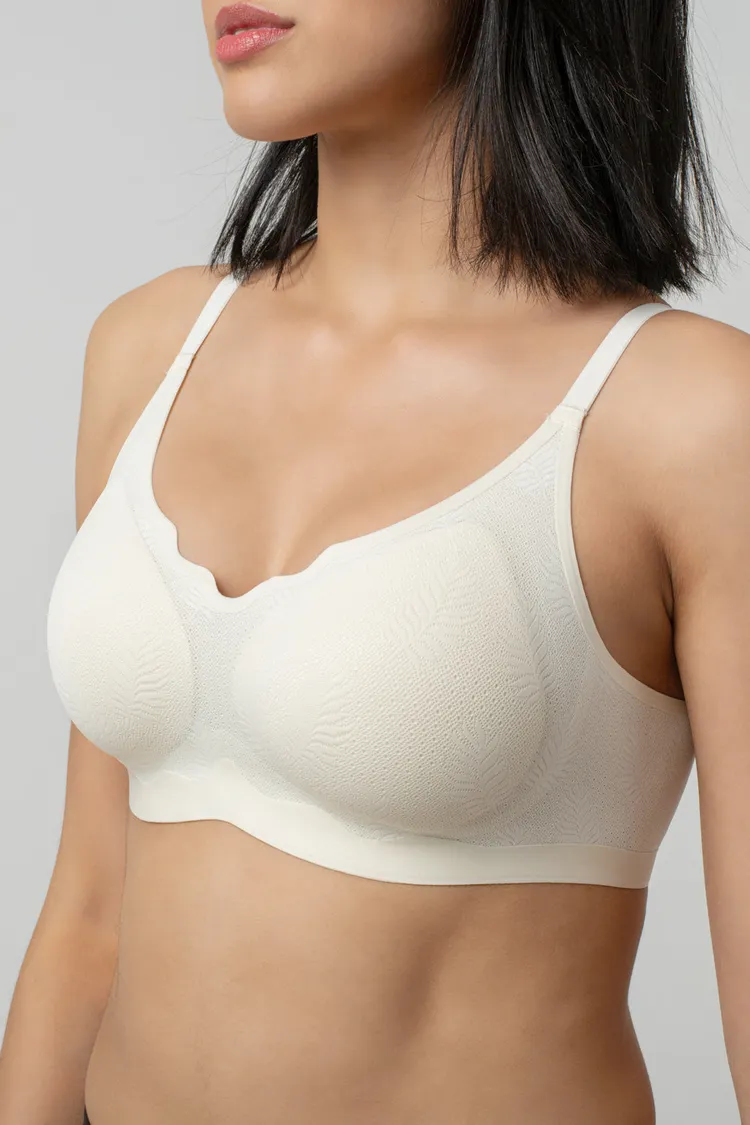 Sienna | V-neck With Scallop Detail Bra