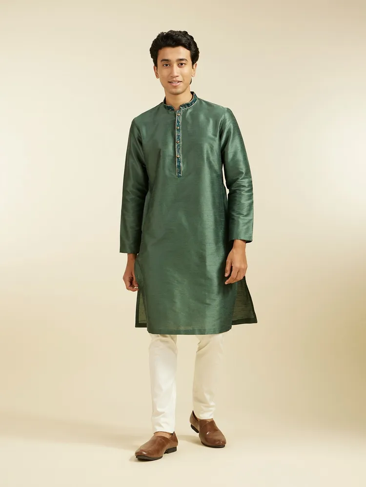 Diwas By Manyavar Bottle Green Plain Kurta with Embroidered Neckline for Men