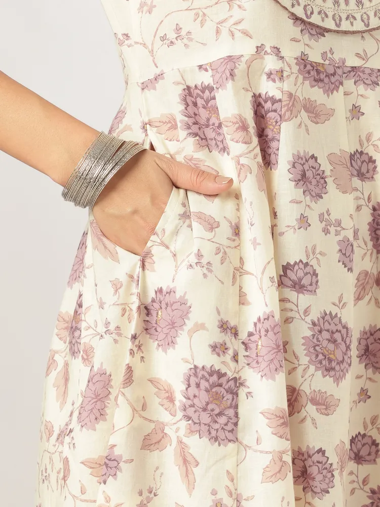 Janasya Women's Off White Pure Cotton Floral Printed Yoke Embroidered Anarkali Kurta Set