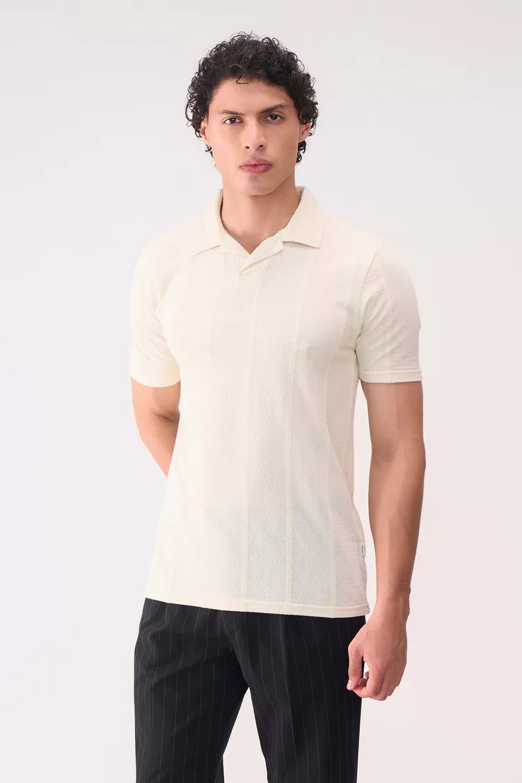 VERTICAL TEXTURES OFFWHITE RESORT COLLAR