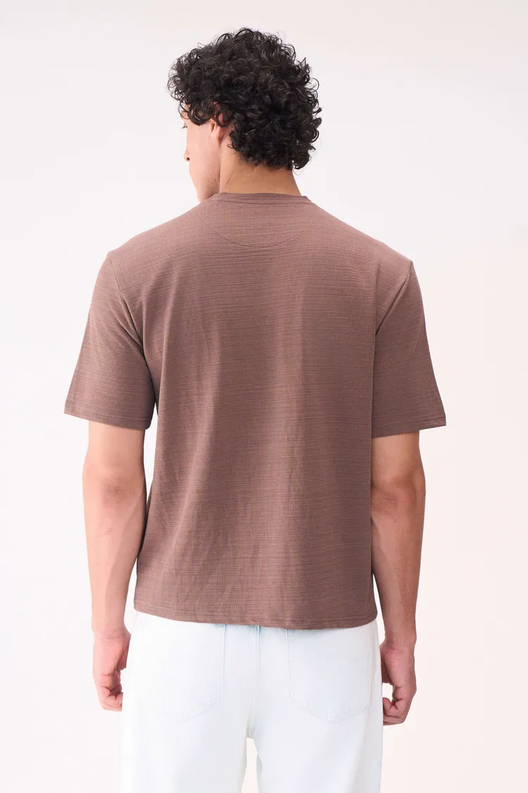 TEXTURED JACQUARD TSHIRT