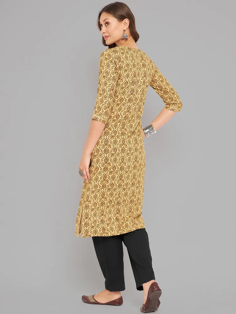 Women Mustard Kurta With Lace