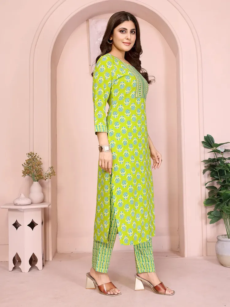 Rangita Women Green Rayon Embroidered Straight Calf Length Kurta with Pant
