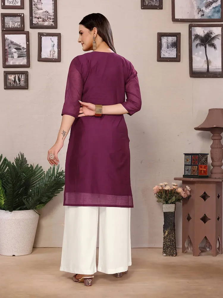 Rangita Women Maroon Chanderi Embroidered Straight Knee Length Kurta