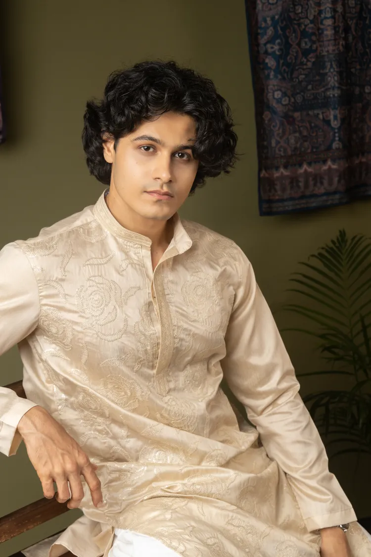 Cream Color Rose Embroidery Kurta