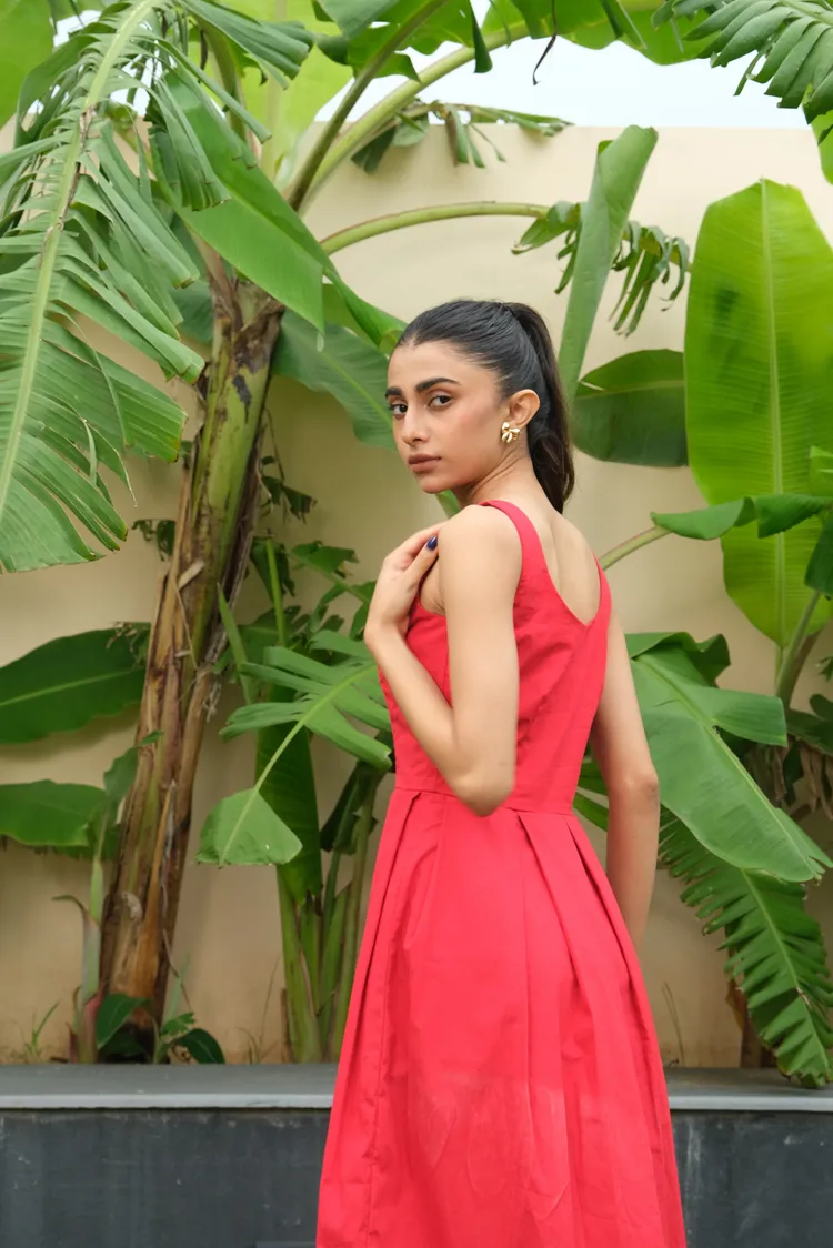 Pleated Midi Dress Red