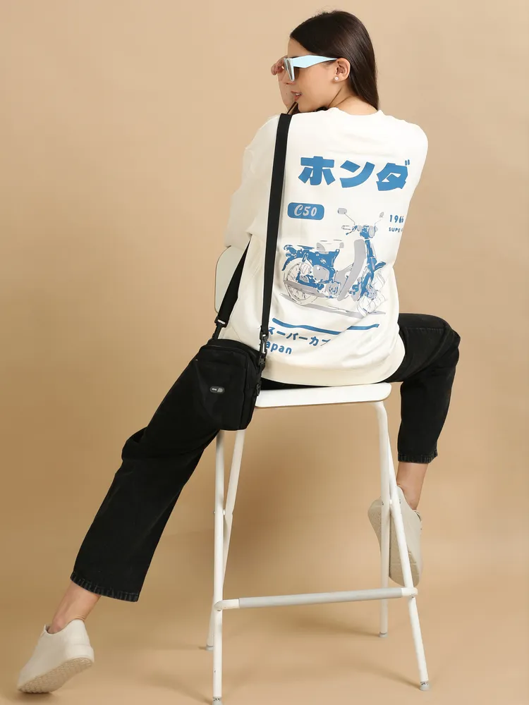 Oversized Graphic Round Neck Pullover Sweatshirt