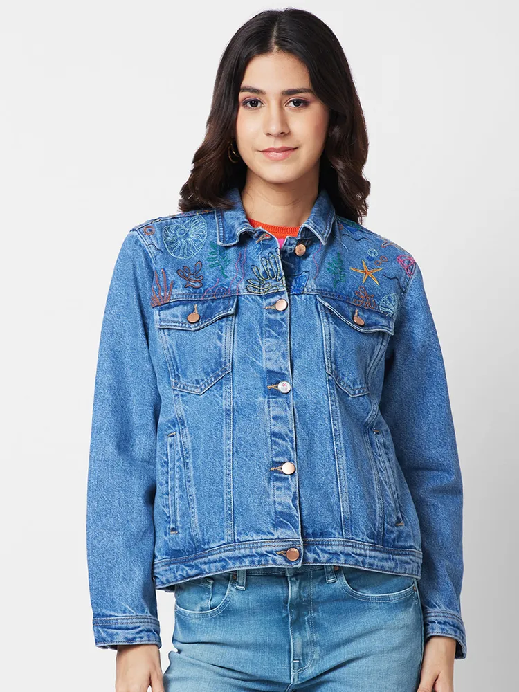 Spykar Women Washed Cotton Denim Jacket with Embroidered