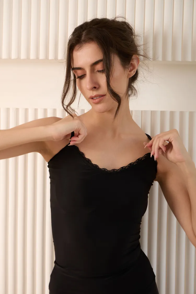 LACE SHAPING CAMISOLE