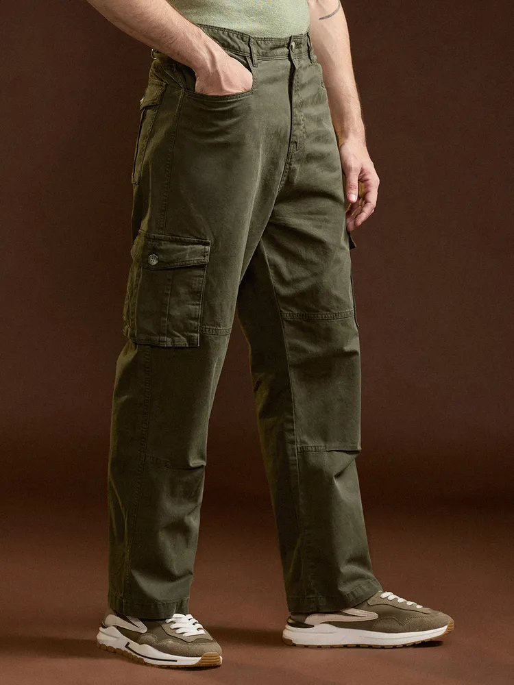 Olive Solid Straight Fit Functional & Stylish Cargo Pant