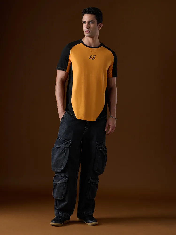 The Souled Store Naruto Shippuden: Kuramas Curse Drop Cut T-Shirts