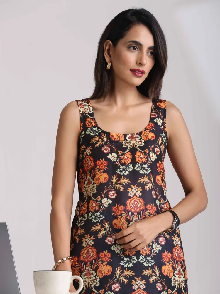 True Browns Black Print Straight Kurta Set