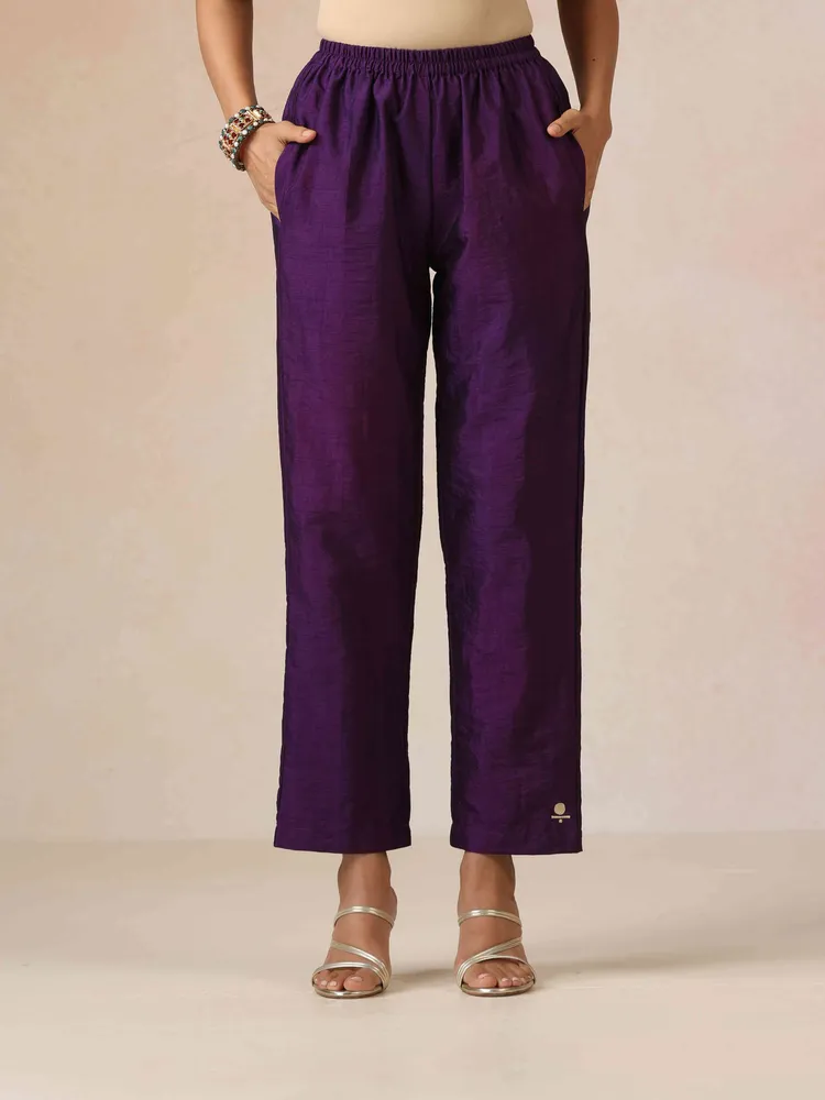 True Browns Ivory Brocade Sleeveless Straight Kurta Set