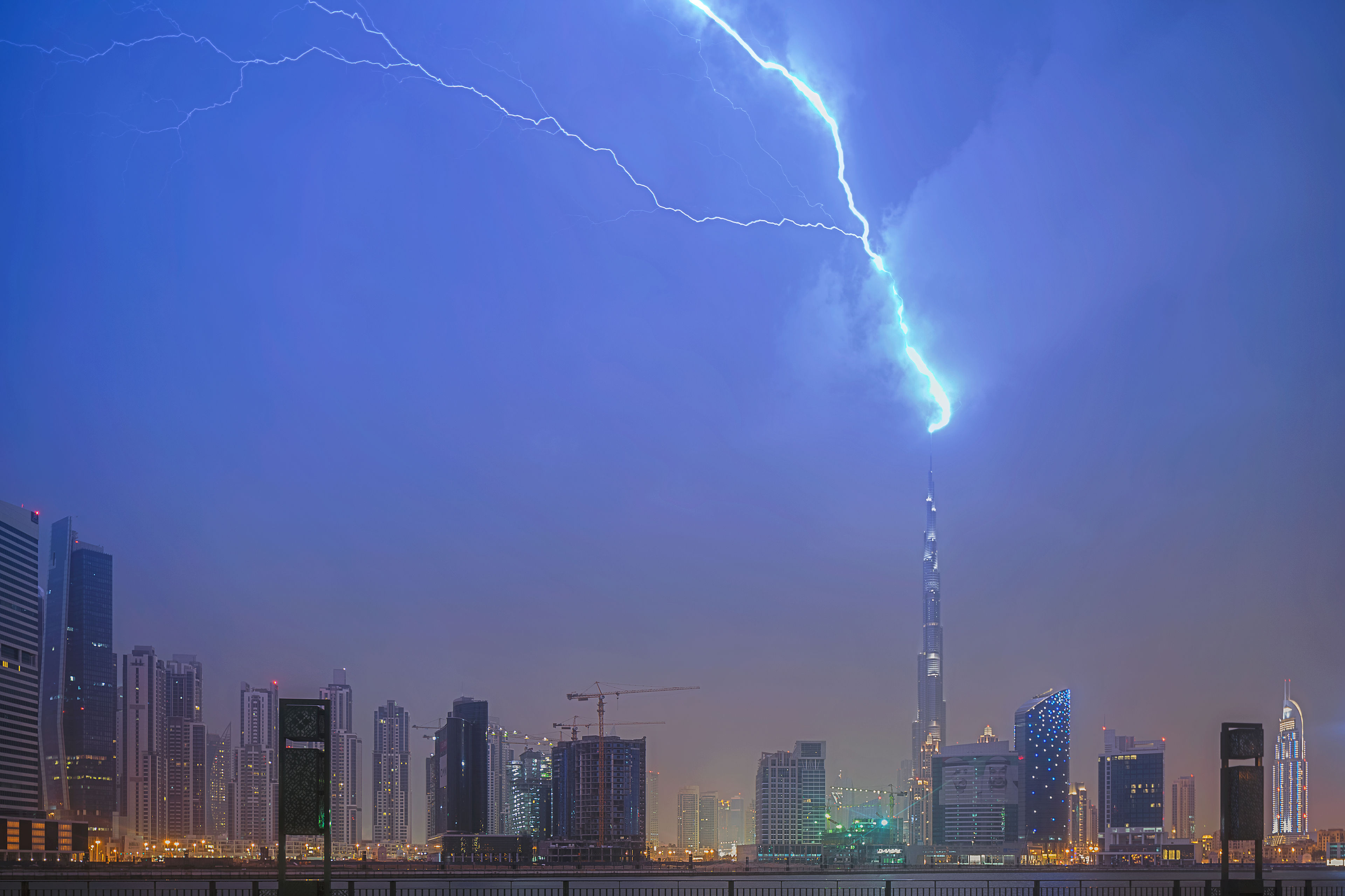 Burj Thunder