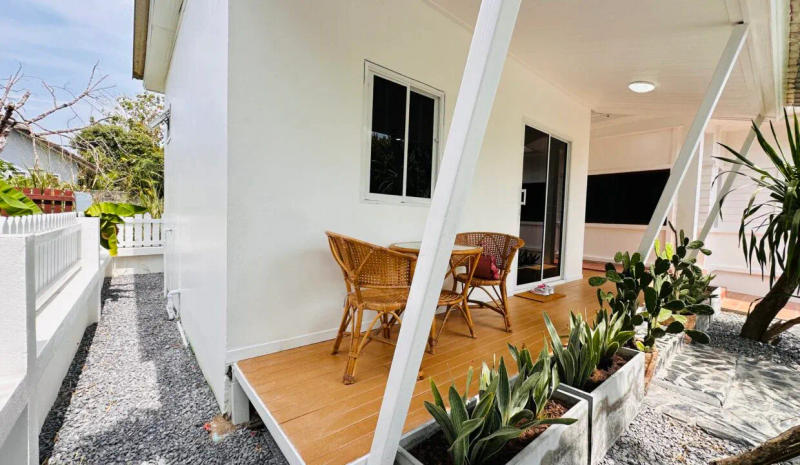 Charming Tropical Haven Steps from Nai Harn Beach - Image 4