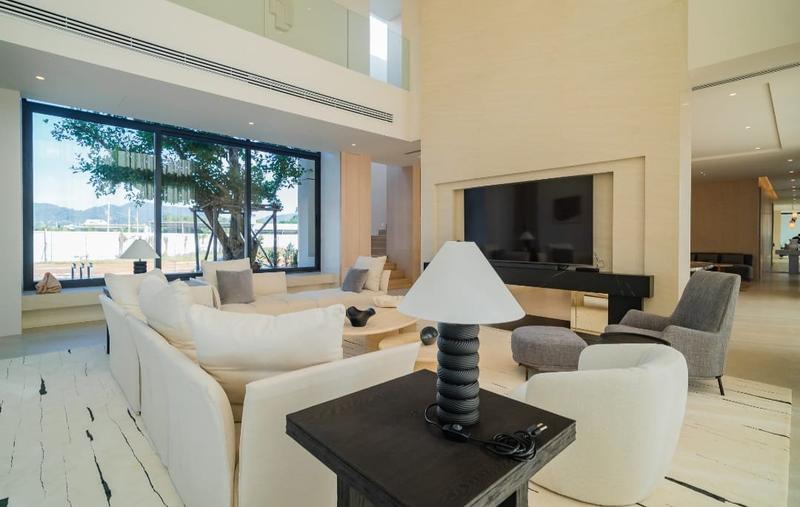 Luxury Modern Villa in Palai - Image 4