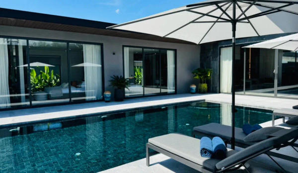 Luxury 4-Bedroom Pool Villa – Chalong Bay