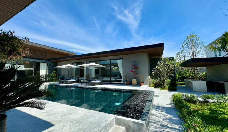 Luxury 4-Bedroom Pool Villa – Chalong Bay - Image 9