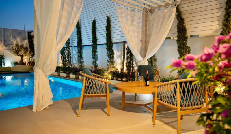 Luxury 4-Bedroom Pool Villa in Rawai, Phuket - Image 4