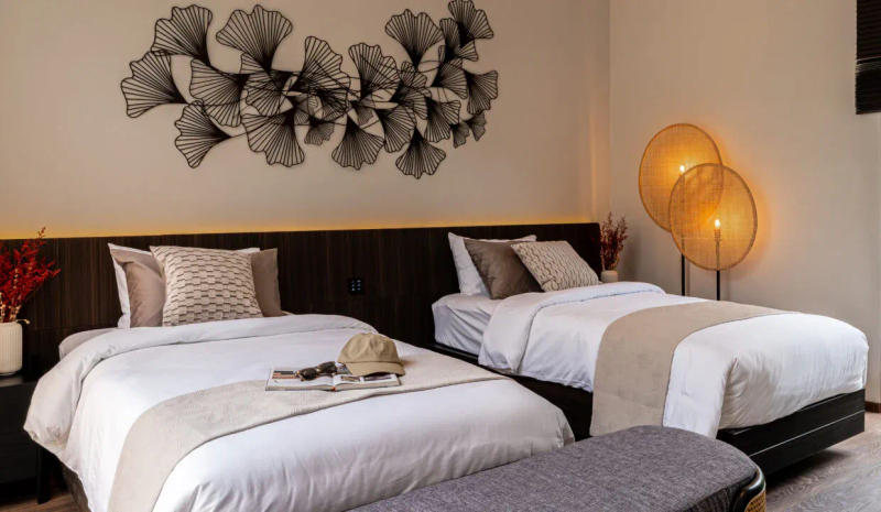 Luxury Modern Peranakan Style Pool Villas Nai Harn Beach - Image 7