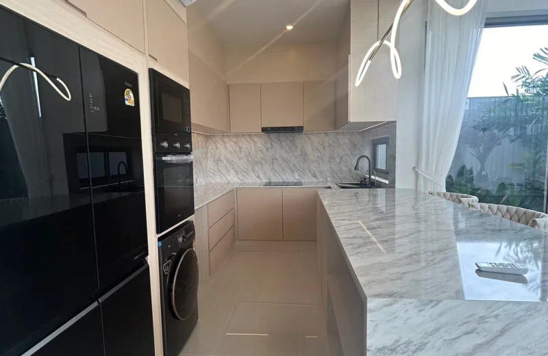 Luxury Villa in Rawai, Phuket - Image 5